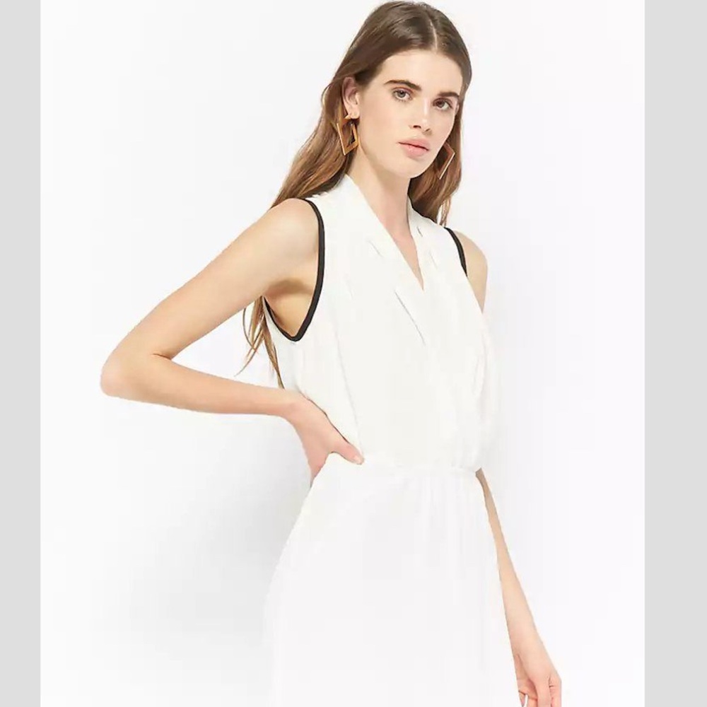 Forever 21 Contrast Trim Surplice Dress NWT